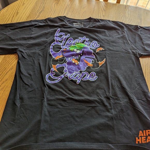 Gently worn Men's T-shirt 👕 - Picture 3 of 4